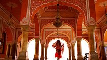 Jaipur City Day Tour from Delhi with Private Transportation