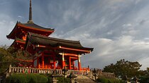 Kiyomizudera, Higashiyama and Yasaka Shrine Guided Walking Tour