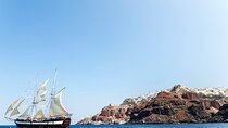 Daily Sunset Sailing Cruise Tour in Santorini
