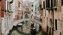 Private Vacation Photography Session with Local Photographer in Venice