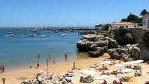 Private day trip from Lisboa to Cascais & Sintra, local driver