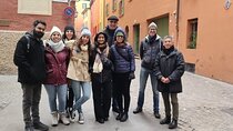 Historic Center Walking Tour in Bologna