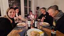 Traditional German Dinner with Live Sax Performance in Berlin