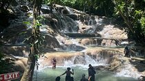 Dunn's River Falls Private Round-trip taxi 
