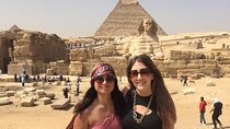 8-Hour Private Tour Pyramids Giza , Egyptian Museum and local Bazaar from Cairo