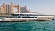 Dubai's Lotus Mega Yacht Dinner Cruise 