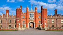 Hampton Court Palace Private Tour from London