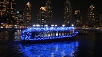 Dubai Marina: Luxury Dhow Cruise, Buffet Dinner & Live Show