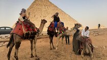 4-hours Giza Pyramids , sphinx Tour with Lunch Included