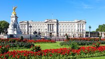 Exclusive Guided Royal Walking Tour w/ Buckingham Palace Tickets