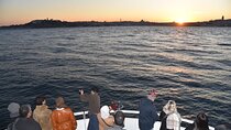 Sunset Cruise with Stop along Asia: Discover Istanbul's Bosphorus