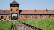 Auschwitz Birkenau Tour with Private Transport from Kraków