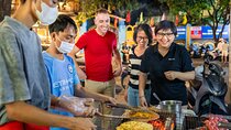 Saigon Evening Street Food Tour with 6 Dishes 