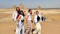 Private Day Tour to Giza Pyramids Sphinx Saqqara and Memphis