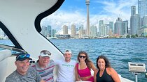 60-Minute Toronto Luxury Yacht Sightseeing Prosecco Cruise!