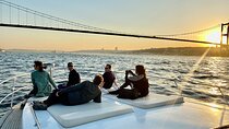 Sunset Bosphorus Yacht Tour in Istanbul