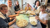Beijing: Private Dumpling Cooking Class in Local Family