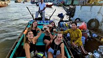 Explore Cai Rang Floating market & Mekong River 1 day