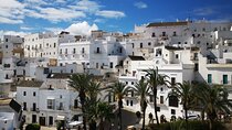 Coastal White Villages and beaches private day trip from Seville