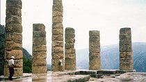 2 Days Meteora Monasteries and Delphi Oracle 