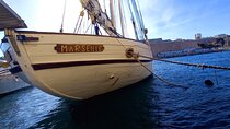 Marseille Guided Tour for 2.5 Hours with a Bilingual Local Guide