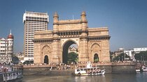 Mumbai Local City and Slum Tour by Car