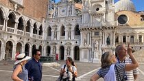 Best of Venice Private Tour: St. Mark's Doge Palace Gondola Ride