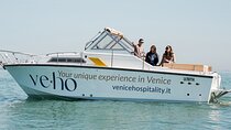 4-hour private tour: Murano and Burano by private boat