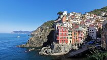Small Group Day Tour in Cinque Terre and Pisa From Florence