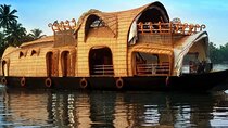 Day Tour in Alleppey and Cochin with Backwater Cruise and Beach