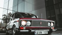 2-Hour London Private Guided Tour via Classic Low Rider Lada