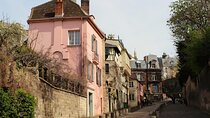 Montmartre and Sacre Cœur Guided Walking Tour in Paris