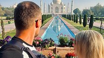 TajMahal And Agra Fort Same Day Tour from Delhi by Car
