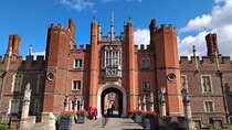 Hampton Court Palace Private Guided Tour 