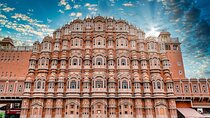 Private Amer Fort and Jaipur City Tour from Delhi By Car