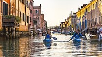 Private Family Kayaking Tour: Discovering Venice