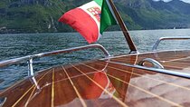 Private Vintage Wooden Boat Tour on Lake Como 