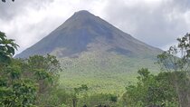 Arenal Volcano Adventure for 8 People