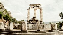Athens to Delphi & Arachova private exclusive Day Tour