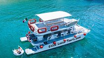 Private Yacht Charter ChicaFUN 5 Waterslides All Inclusive