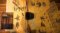 Experience Traditional Vietnamese Calligraphy Class in Ha Noi