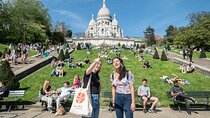 Explore Montmartre like a local - Private walking tour