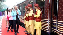 Taj Mahal Same Day Luxury Tour By SUPERFAST Train From Delhi 
