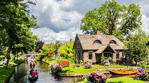 Giethoorn Day Trip from Amsterdam – Private Tour & Canal Boat