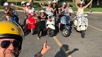 English: Vespa Tour Rome- Experience like a Roman