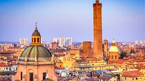 Bologna Scavenger Hunt and Highlights Self-Guided Tour