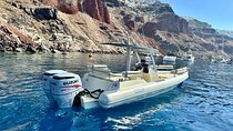 Santorini private boat tour 