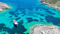 Private Cruise with Galatea(Paros,Antiparos,Despotiko,Bluelagoon)