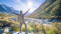 Queenstown to Mt Cook Small Group Tour (One-Way)