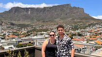 Stellenbosch: Visit to 3 Wine farms with wine tasting Tour